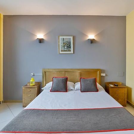 Oyo Hotel Can Peixan Alcarraz 외부 사진