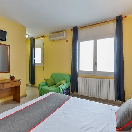 Oyo Hotel Can Peixan Alcarraz 외부 사진