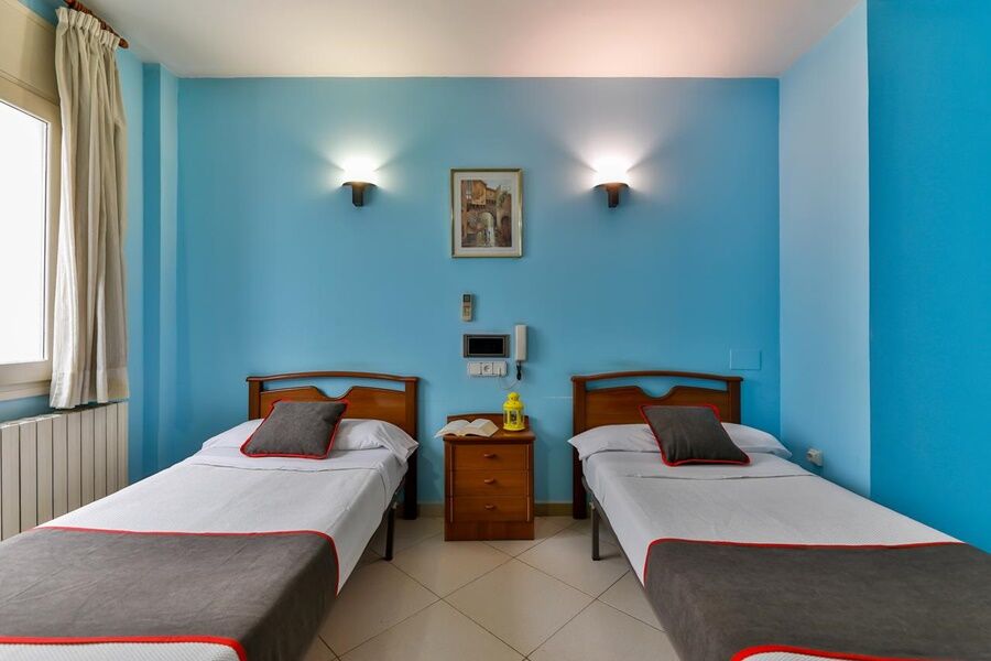 Oyo Hotel Can Peixan Alcarraz 외부 사진