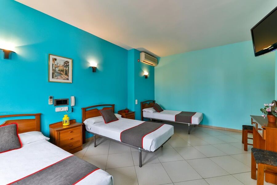 Oyo Hotel Can Peixan Alcarraz 외부 사진