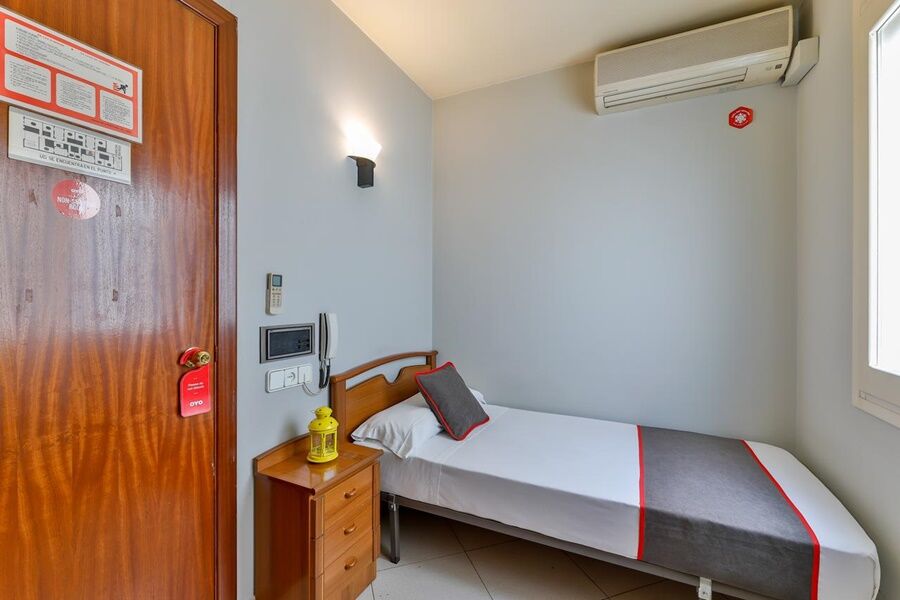 Oyo Hotel Can Peixan Alcarraz 외부 사진